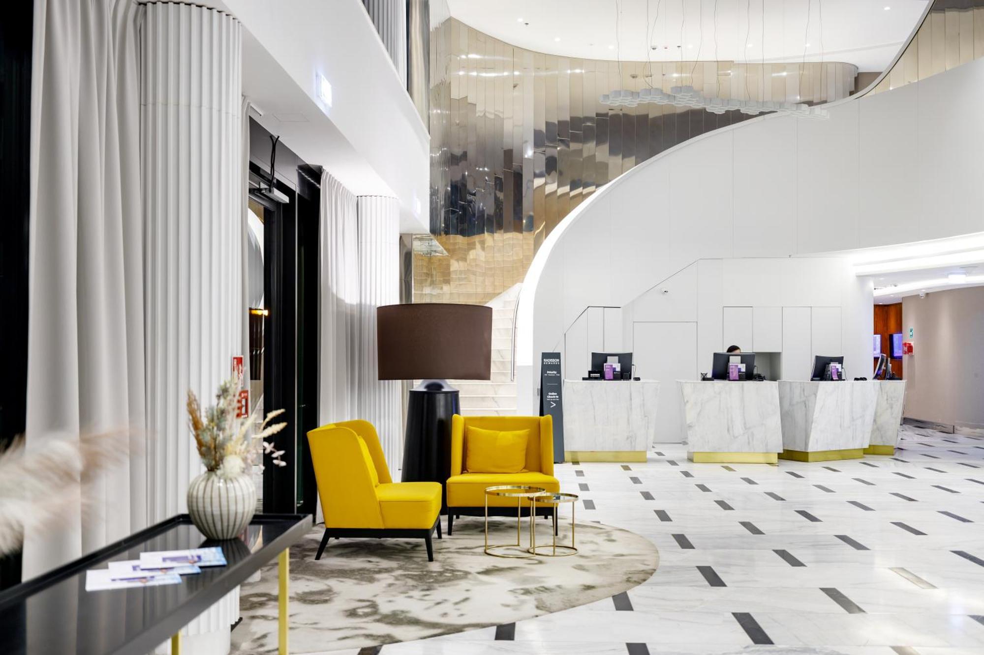 Radisson Blu 5*